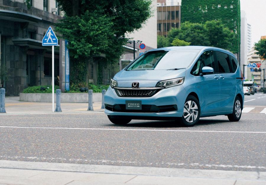  Honda Freed Hybrid 2019 года  (фото 6 из 8)